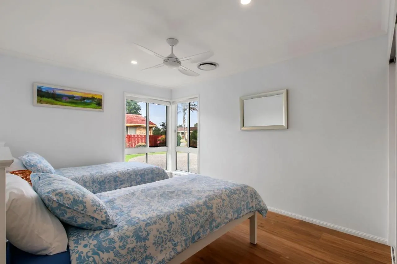 Сasa de vacaciones Lake House On Magellan 58 Ramsay Crescent Golden Beach