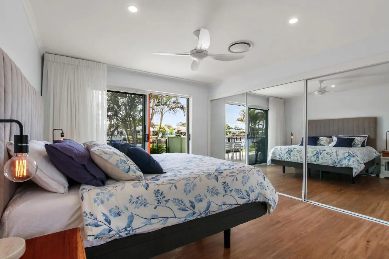 Lake House On Magellan 58 Ramsay Crescent Golden Beach