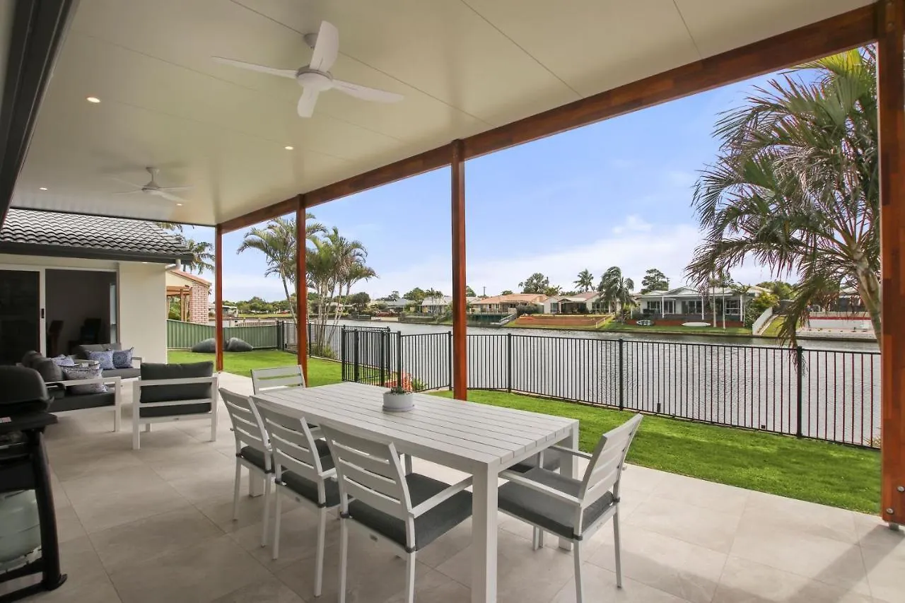 Lake House On Magellan 58 Ramsay Crescent Golden Beach 0*,  Australia