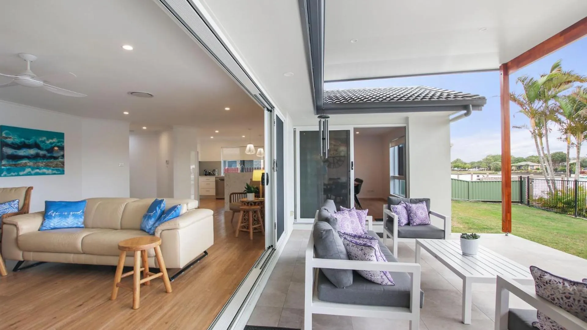 펜션 Lake House On Magellan 58 Ramsay Crescent Golden Beach